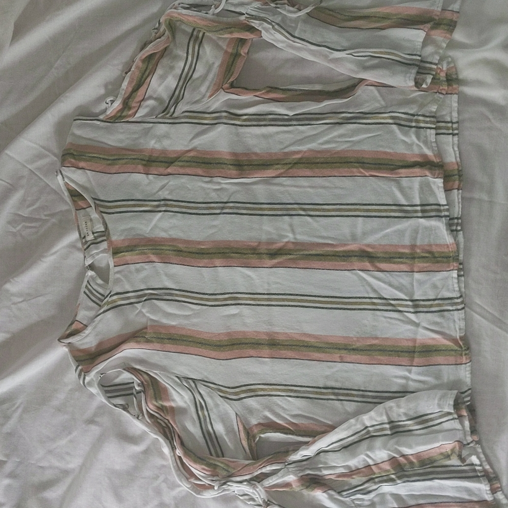 Open arm long sleeve top